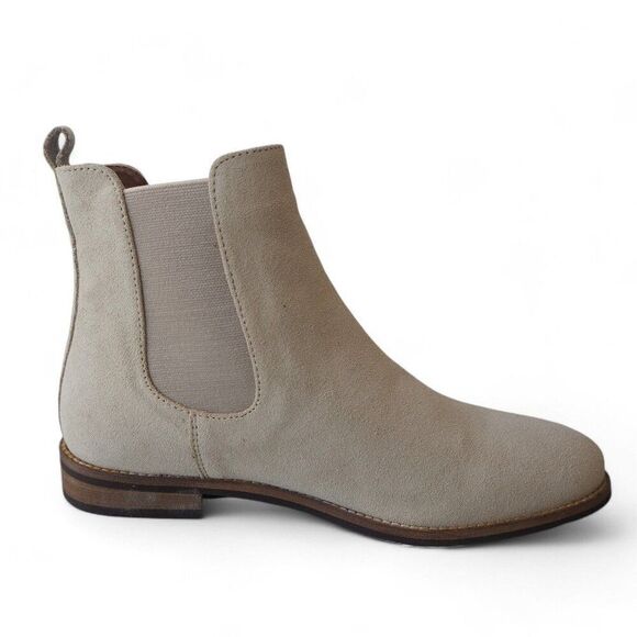 Lucy Avenue The Chelsea Ankle Bootie Taupe Women's 6 - Picture 7 of 12